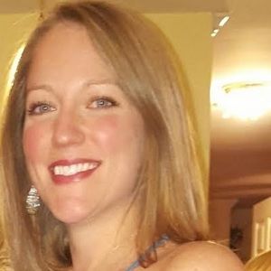 Meet your Posher, Lora